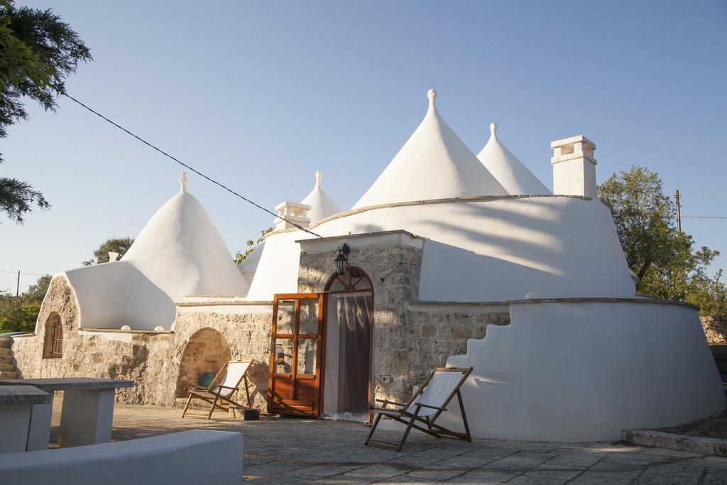 オストゥーニ Trullo Degli Uliviヴィラ エクステリア 写真