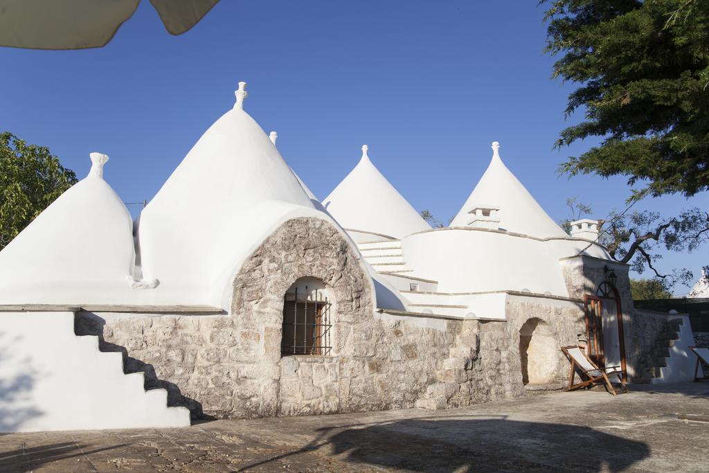 オストゥーニ Trullo Degli Uliviヴィラ エクステリア 写真