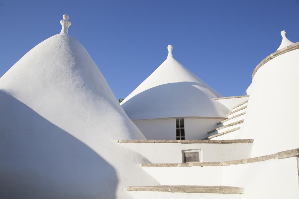 オストゥーニ Trullo Degli Uliviヴィラ エクステリア 写真