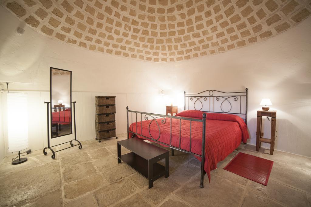 オストゥーニ Trullo Degli Uliviヴィラ エクステリア 写真