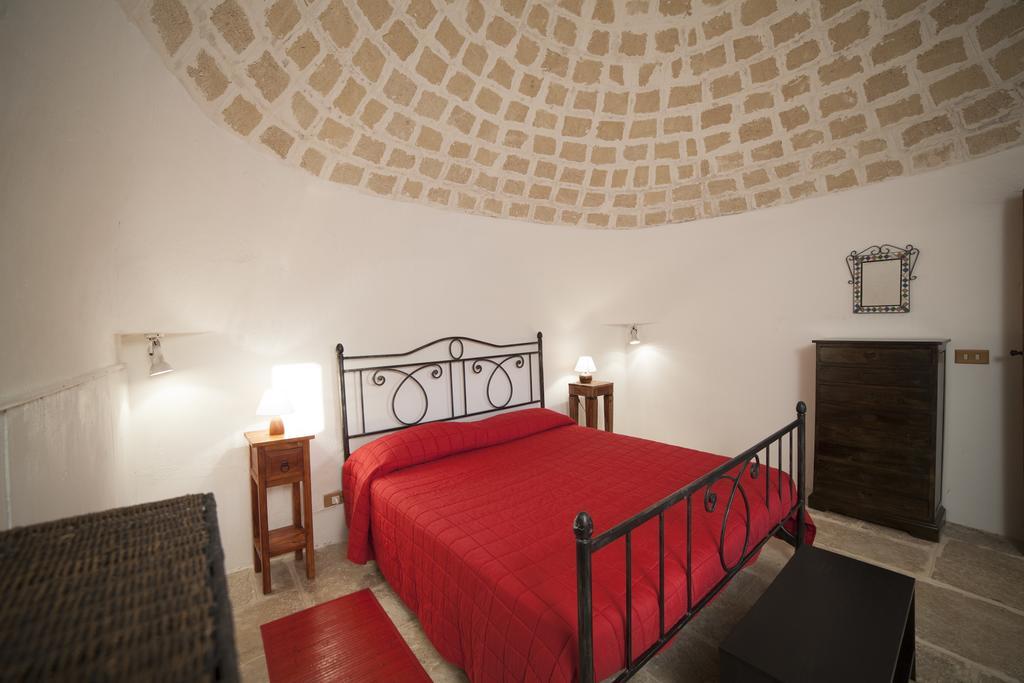オストゥーニ Trullo Degli Uliviヴィラ エクステリア 写真