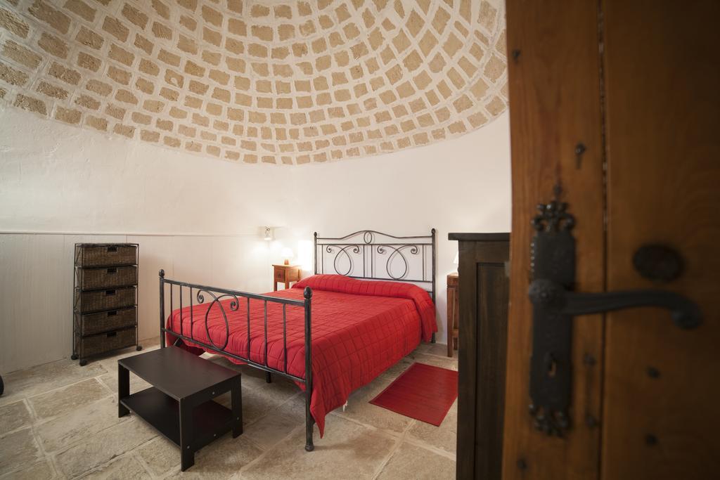 オストゥーニ Trullo Degli Uliviヴィラ エクステリア 写真