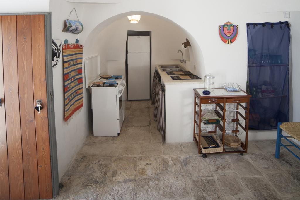 オストゥーニ Trullo Degli Uliviヴィラ エクステリア 写真