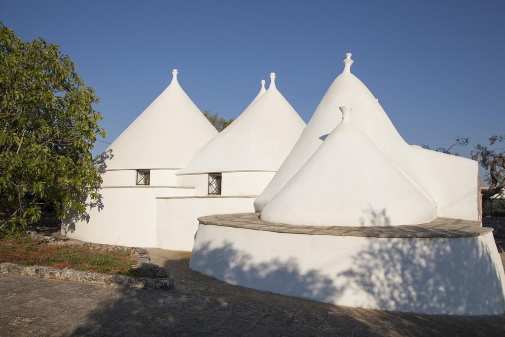 オストゥーニ Trullo Degli Uliviヴィラ エクステリア 写真