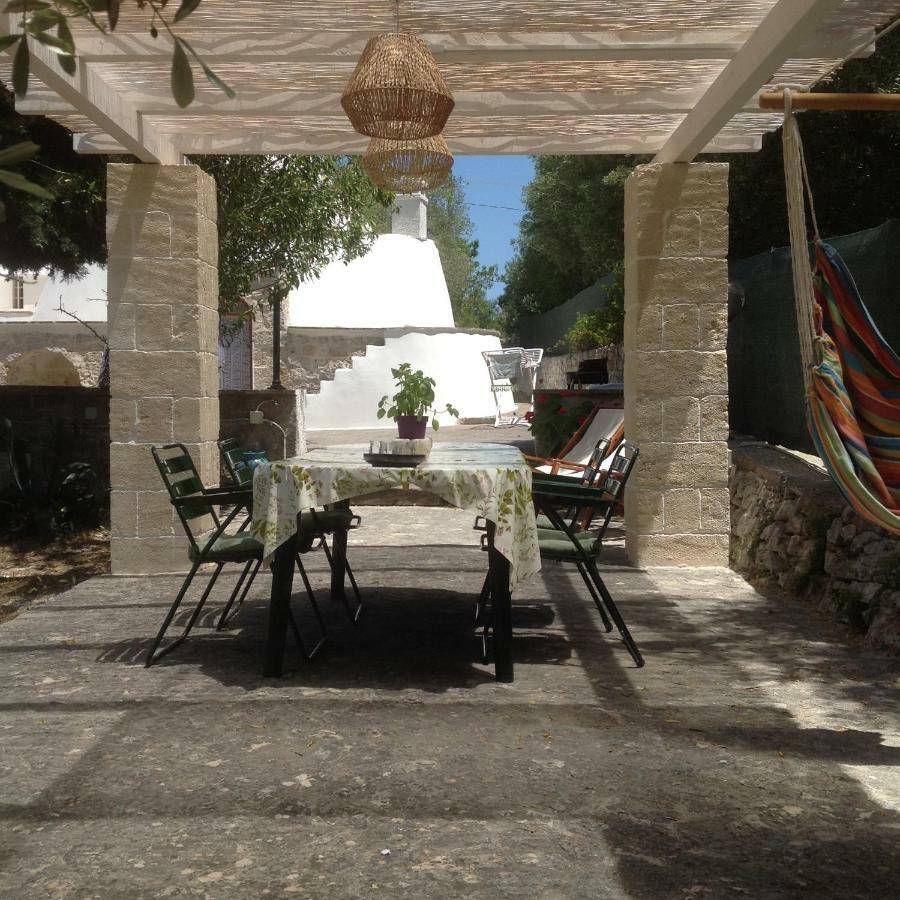 オストゥーニ Trullo Degli Uliviヴィラ エクステリア 写真